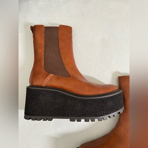 Circus NY Sam Edelman Susan Lug Sole Platform Chelsea Boot Cuoio Brown Size 8.5 - Picture 4 of 8